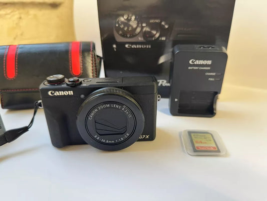 Canon Powershot G7X Mark III Black + charger, case, 2 batteries, ssd